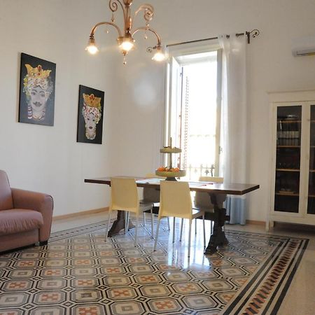 Massimino Apartment Palermo Luaran gambar